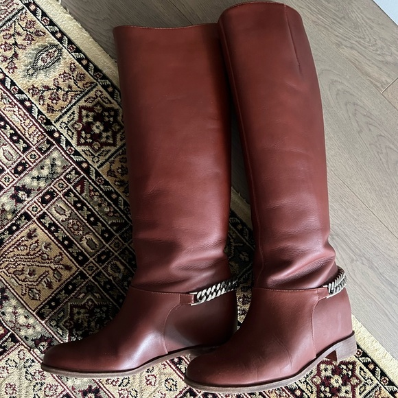 Christian Louboutin Leather Chain-Link Riding Boots - Picture 10 of 11